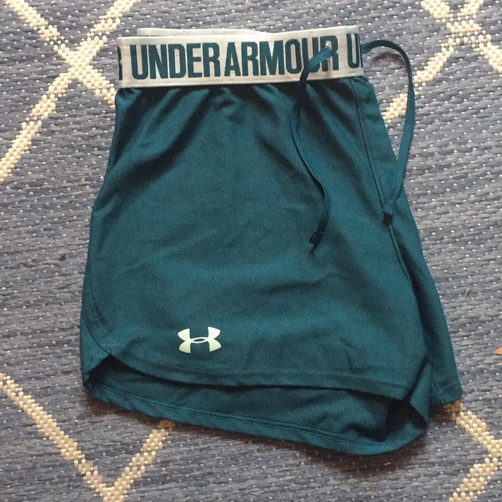 Women's under armour baggy shorts